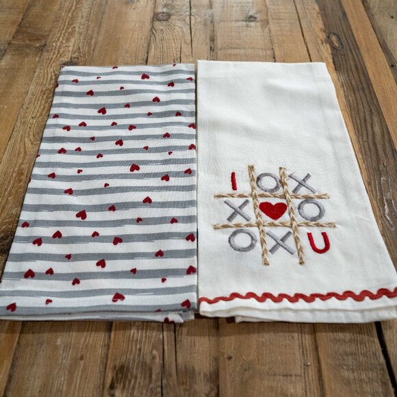 Nicole Miller Home Valentines Kitchen Hand Towels Set / 2 - Picture 2 of 3